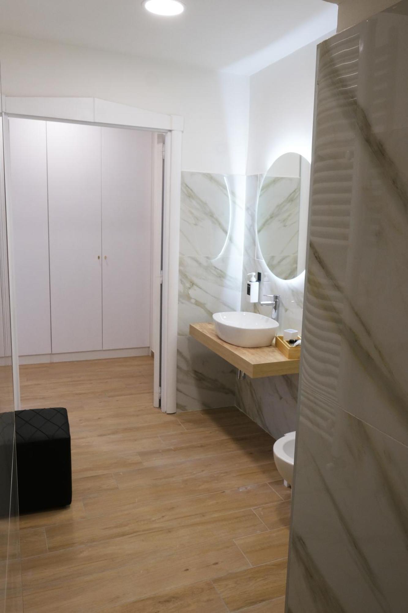 ナポリToledo 292 Luxury Houseアパートメント エクステリア 写真