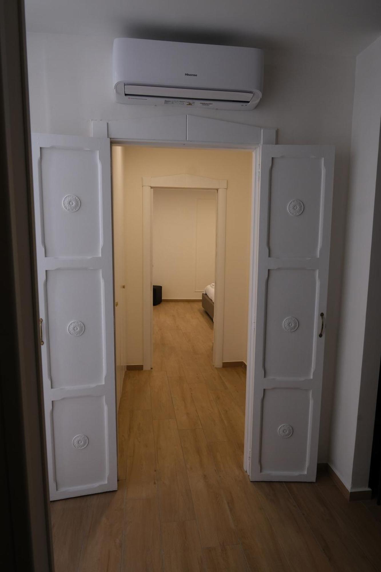 ナポリToledo 292 Luxury Houseアパートメント エクステリア 写真